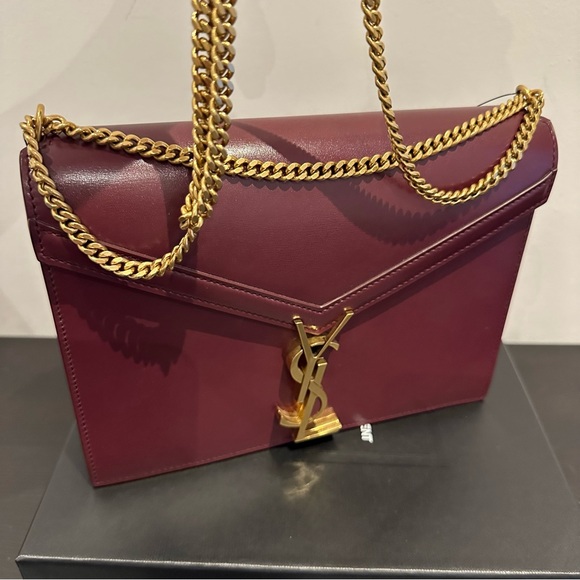 Saint Laurent Medium Cassandra Shoulder Bag - Picture 2 of 14